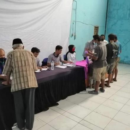 PEMBAGIAN BANSOS BST KEMENSOS